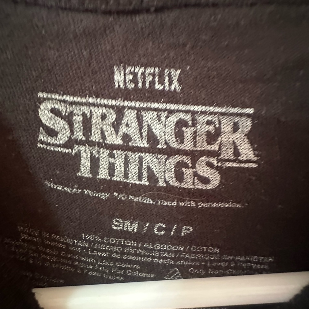 Stranger Things Bundle Deal - Picture 2 of 9